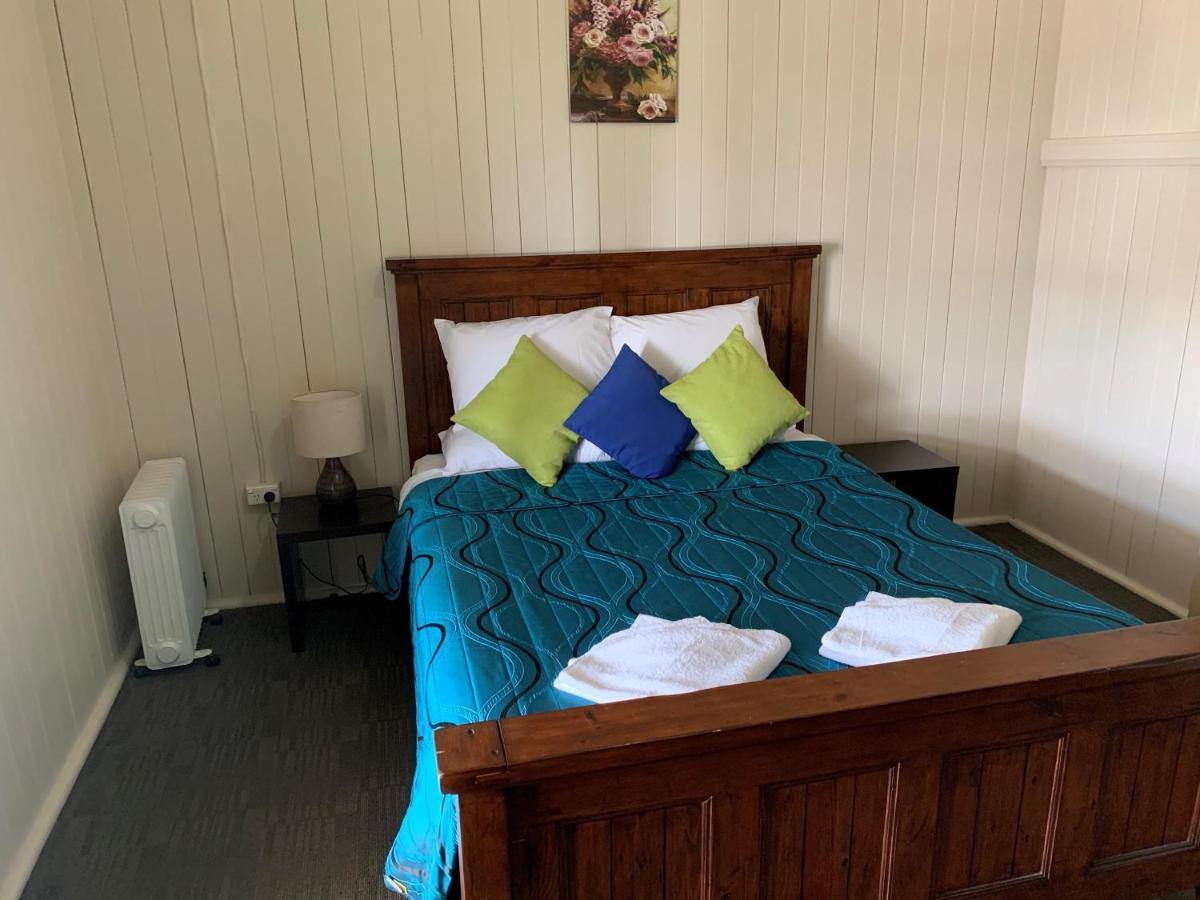 Exchange Hotel Toogoolawah Eksteriør billede
