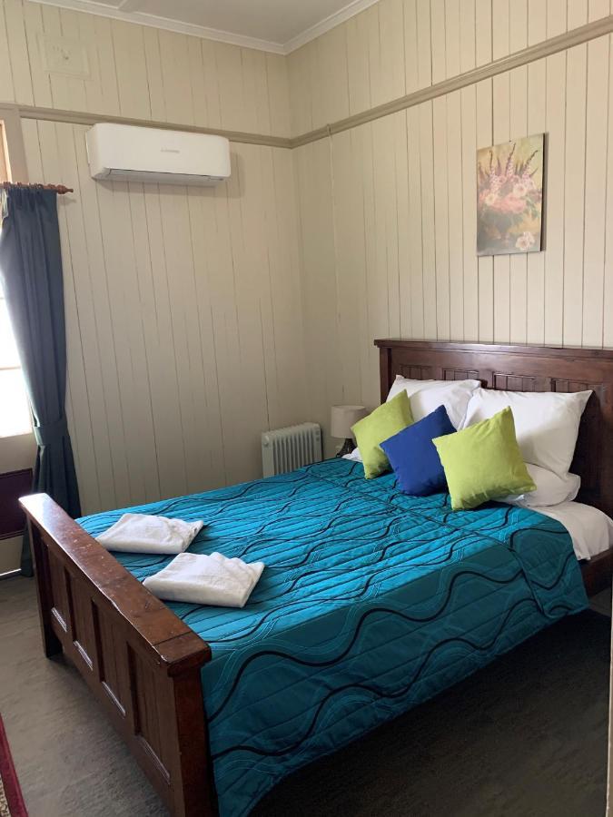 Exchange Hotel Toogoolawah Eksteriør billede