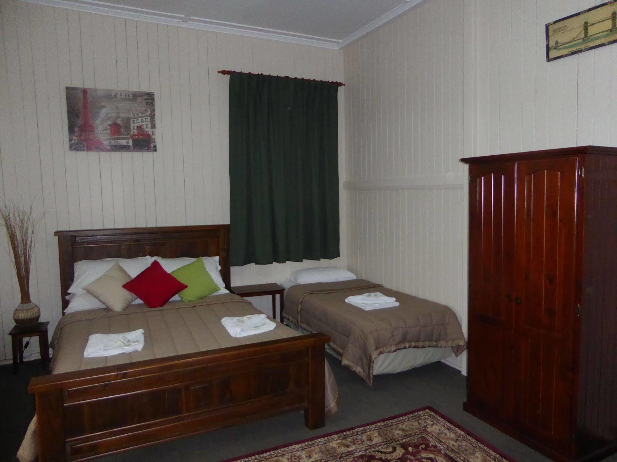 Exchange Hotel Toogoolawah Eksteriør billede