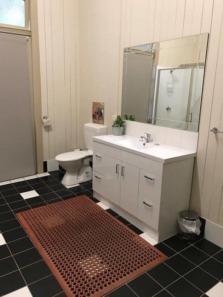 Exchange Hotel Toogoolawah Eksteriør billede